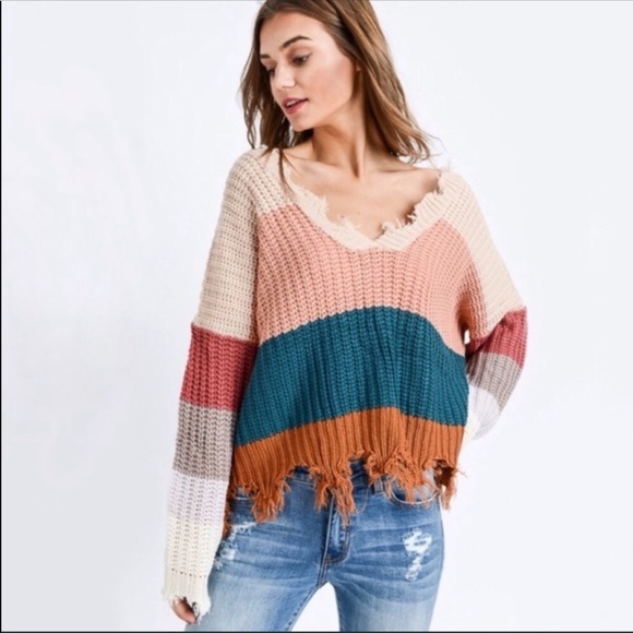 COLORBLOCK Distressed Sweater - Picture 2 of 4